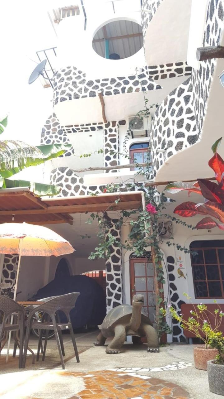 Hotel Coloma Galapagos Puerto Ayora  Exterior photo
